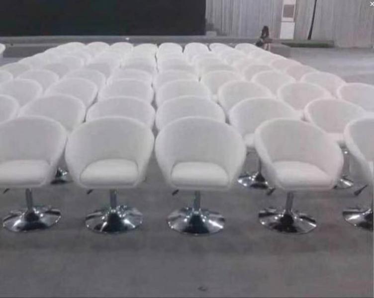 單人沙發(fā)租賃 